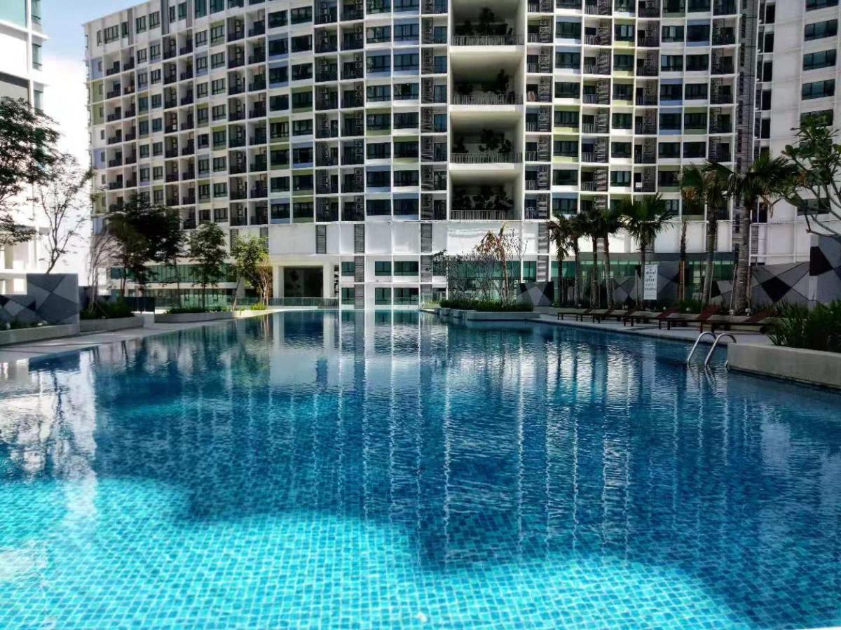 Apartment Happy Holiday,i-soho, I-city, ,free Wifi & Parking Shah Alam